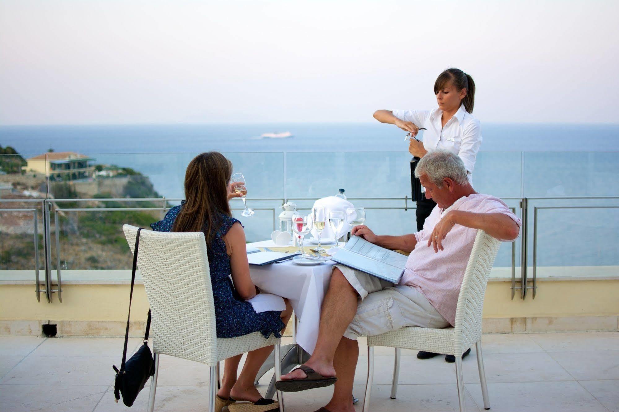 Louis Apostolata Island Resort Eleios-Pronnoi Exteriér fotografie